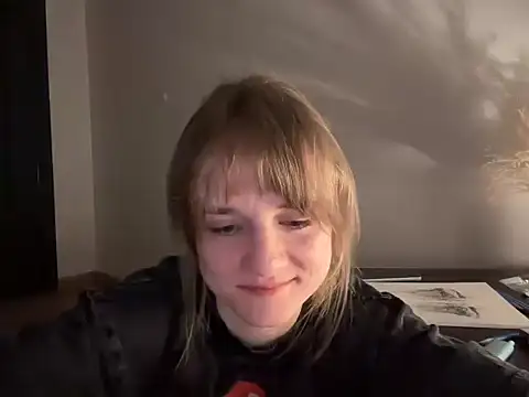 Show modela tesalove na web-kameri