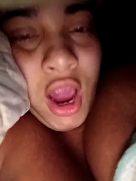 Hilarybunnyy Adlı Modelin Canlı XXX Sohbeti