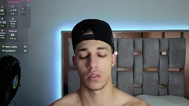 Chatroom XXX en direct de orionblaze69_