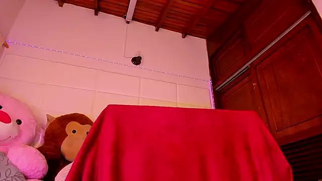 Chat +18 de Gabby_Haze ao vivo