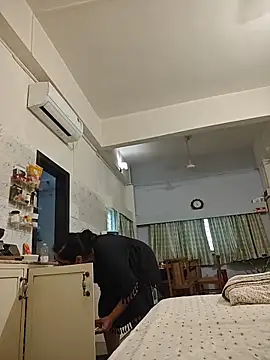 Chat XXX en directo de NakedMILFx