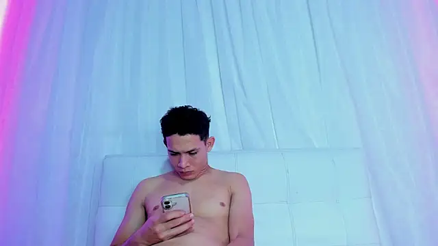 Chatroom XXX en direct de Litzy1_