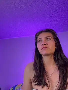 Chat XXX en directo de aurora_divine