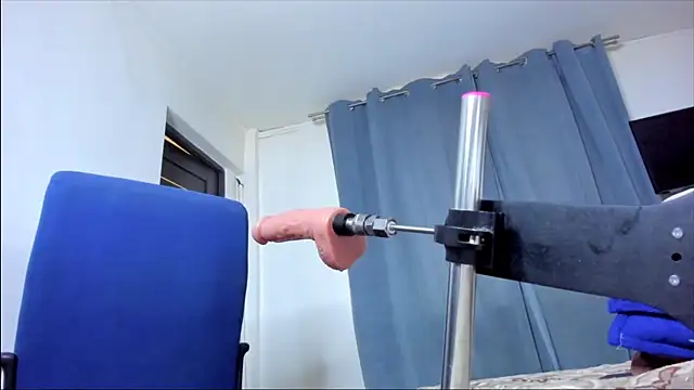 cindybbwsquirt Show in webcam