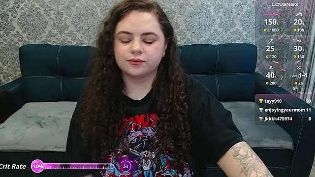 LunaRoub's Live XXX Chat