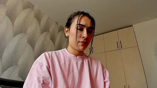 XXX chat uživo modela Bambiii_bby