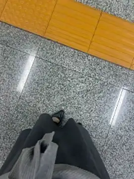 yimisun01 网络视讯表演