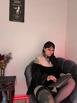 Ravenna666_ Chat XXX live