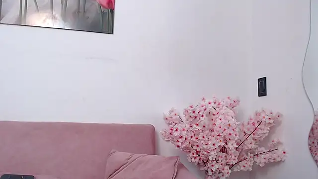 pinky_f00x élő XXX-chatje