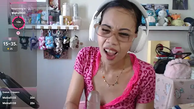 GloryKulikowski élő XXX-chatje