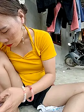 Ruby_Lucy Pertunjukan Webcam