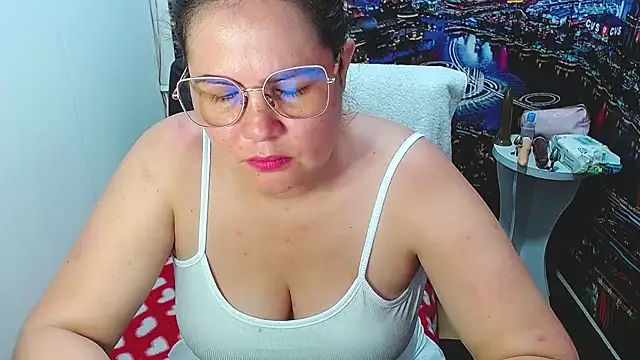 tila_nastyyのライブXXXチャット