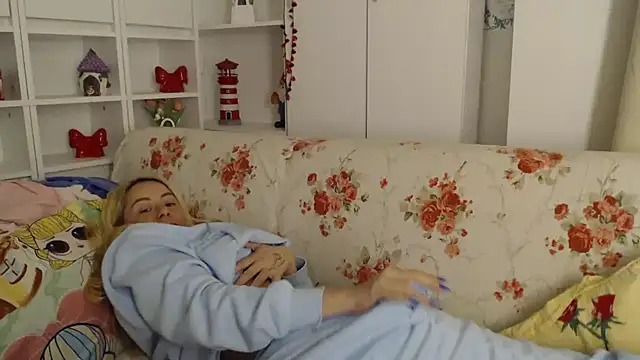 دردشة _karolynesyera_ الجنسية المباشرة