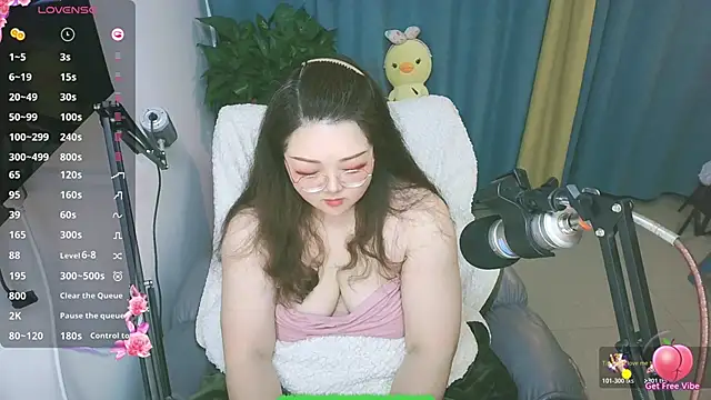 Chat XXX en directo de AngelwithEcup