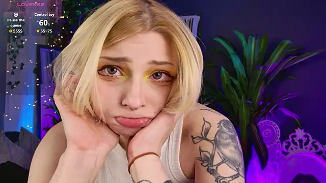 AvaSun's Live XXX Chat