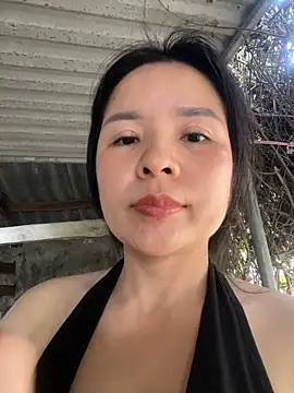 Chat XXX en directo de Ivy_Trix2