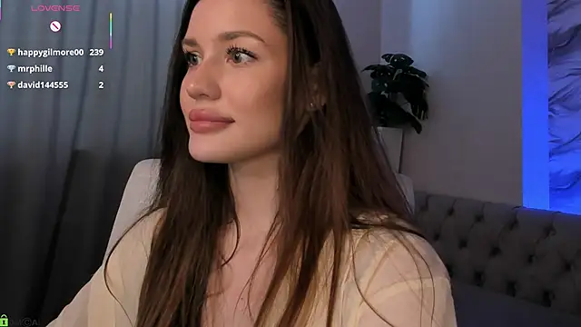 Chat +18 de Aria_Mila ao vivo