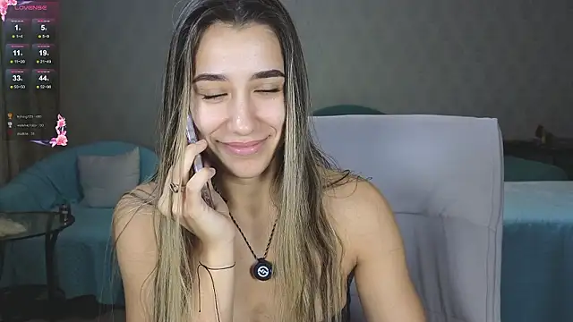 hot_ass_18: онлайн-секс-чат