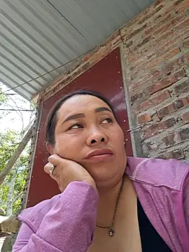 Nin-anna Pertunjukan Webcam