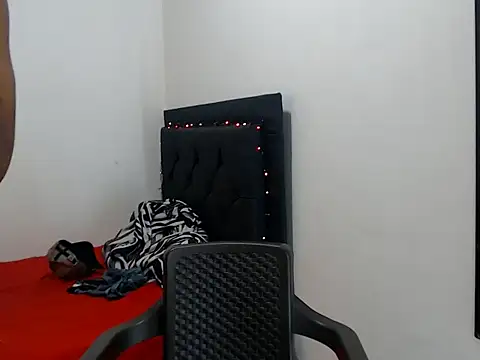 XXX chat uživo modela blackhorseet