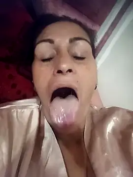 _Scarlett_Sweet Adlı Modelin Canlı XXX Sohbeti