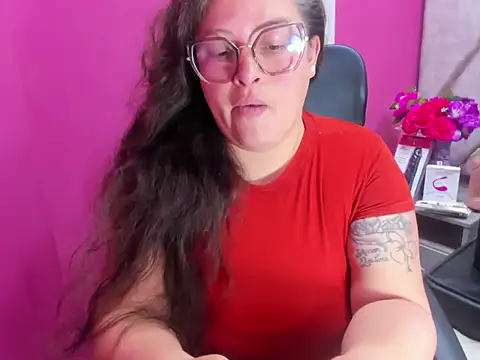 แชท XXX สดของ Sarah_Boobs_