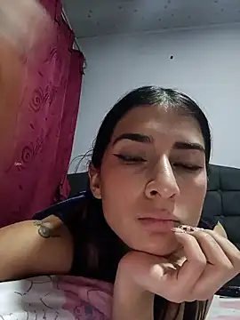 SoySarah_ live XXX chat