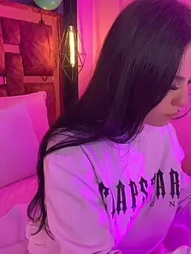 Veronicaa_lodge1's Live XXX Chat