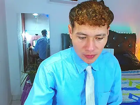 _Santi2 – Live XXX-chat