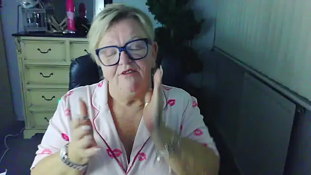 BridgetBlueEyes Live XXX-Chat