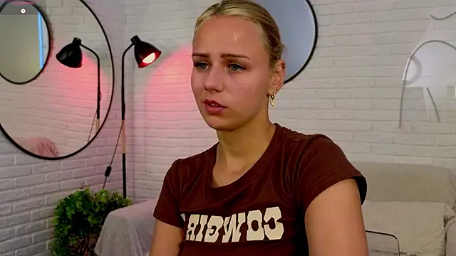 Wendy_D0ll Webcam Show