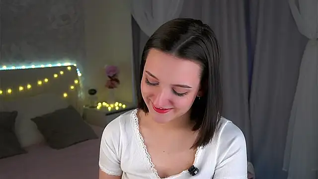 FalineBeacher Chat XXX live