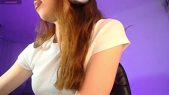 Chatroom XXX en direct de alina_lee01