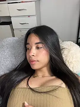 Milleradhara24's Live XXX Chat