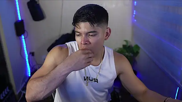 David_capizzi_: онлайн-секс-чат