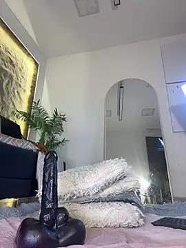 Isa__Blanc Show in webcam