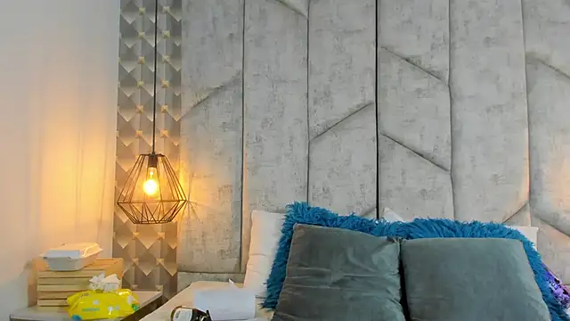 AshleyHill2 Adlı Modelin Canlı XXX Sohbeti