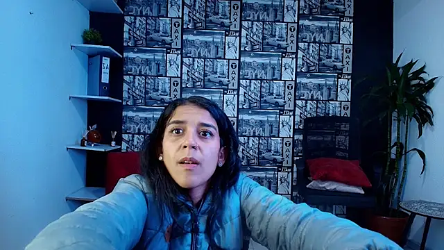 DanielaMonroe Chat XXX live