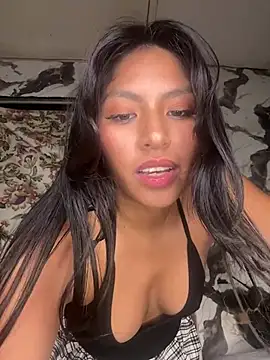 BrunetteBliss69's Live XXX Chat