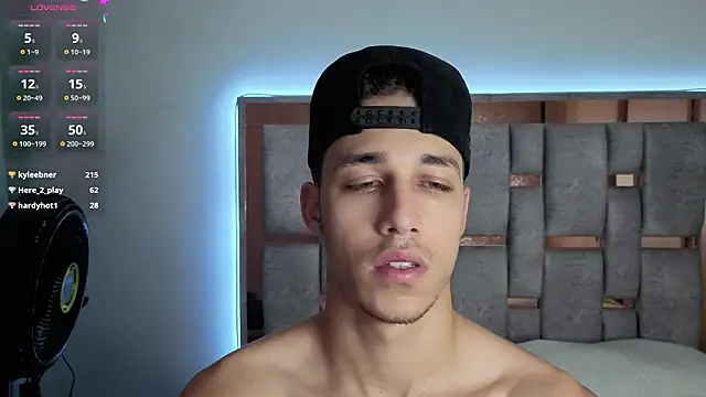 orionblaze69_ Show in webcam