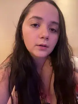 Show modela brazillliangirl na web-kameri