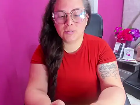 Sarah_Boobs_: онлайн-секс-чат