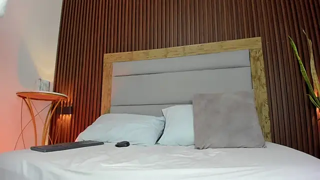 mia_watsonn_ live XXX chat