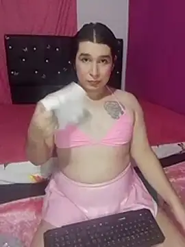 Kaissydoll 在線直播表演