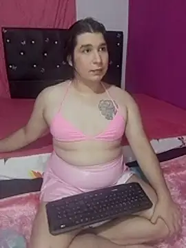 Kaissydoll webkamerás műsora