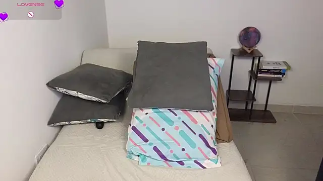 blue__moon_'s Live XXX Chat