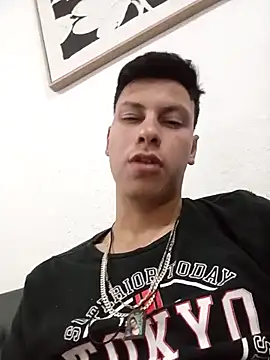 Exxddxxy webcam show