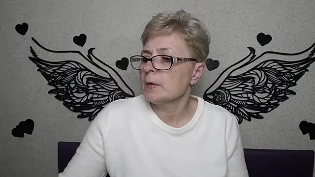 Chat +18 de EmiliaGree ao vivo