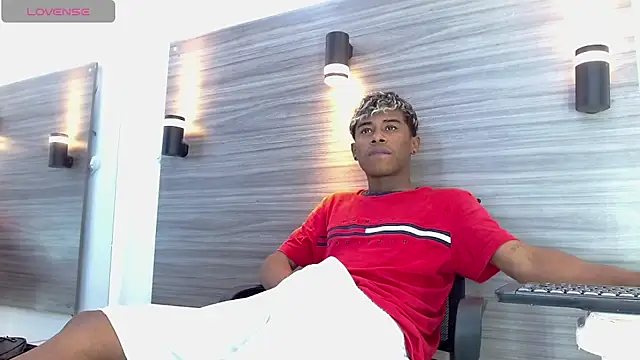 TonnyMarck Live XXX Chat