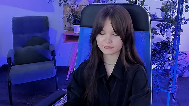 Elainebeness Chat XXX in diretta